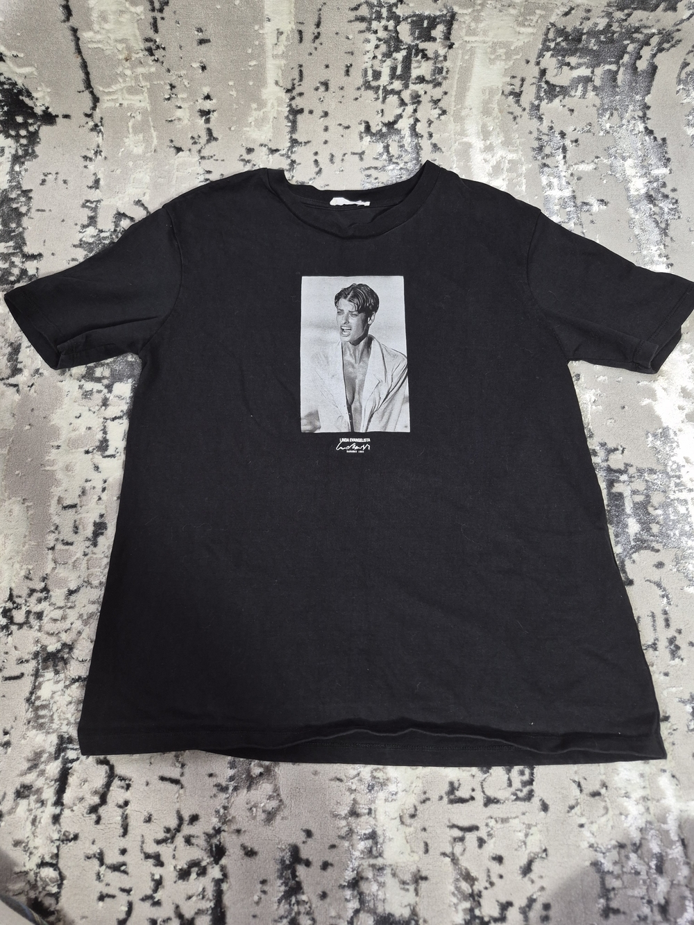 Linda EVANGELISTA T-SHIRT Peter Lindbergh Photographs in a Surprise Collection S